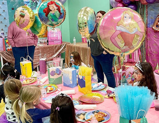 Best Indoor kids play area Manassas